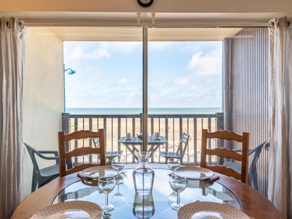 Apartment Brise De Mer Villers-sur-Mer Exteriör bild